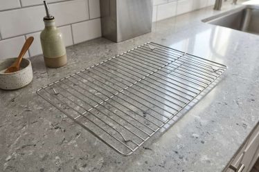 Grade de inox para geladeira: guia antes de comprar
